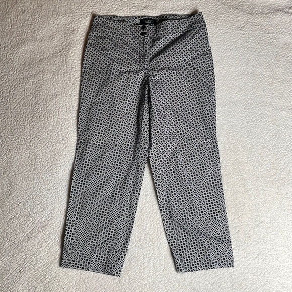 Talbots Heritage Black & White Size 4 Ankle Cropped Pants - Picture 3 of 11